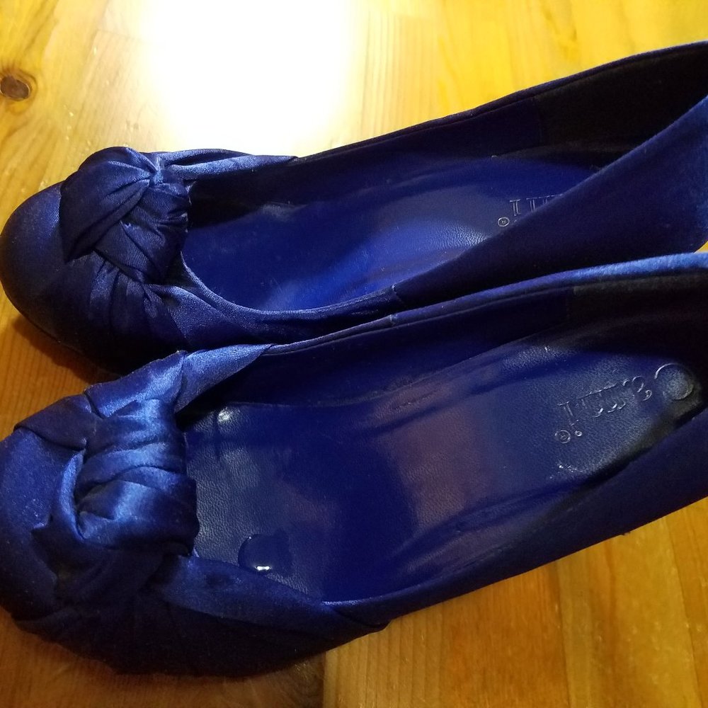 Unique, like nowhere else heels. Vintage.
